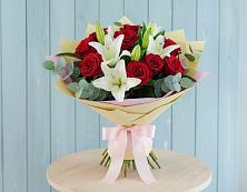 Букет цветов из:  Лилии и Розы #REPLACE_PRED# Коммунаре Курской области