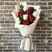 Букет цветов из:  Розы в Коммунаре Курской области