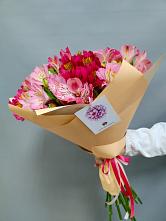 Букет цветов из:  Альстромерии в Коммунаре Курской области