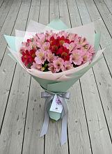 Букет цветов из:  Альстромерии в Коммунаре Курской области