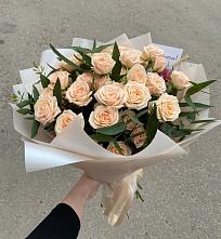 Букет Кремовые розы Латте в Коммунаре Курской области