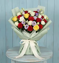 Букет цветов из:  Розы в Коммунаре Курской области