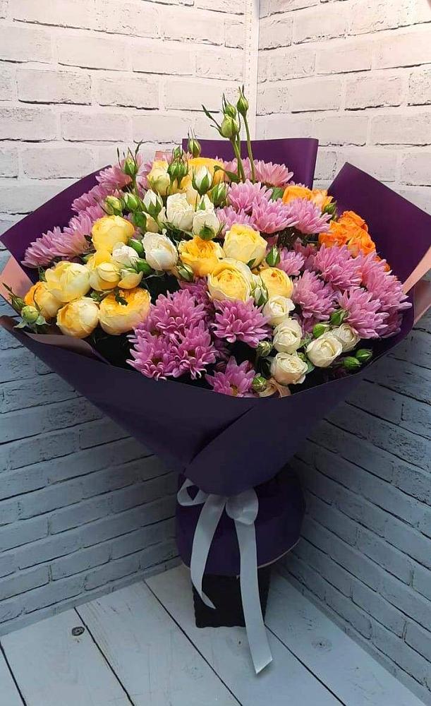 Букет цветов из: Хризантемы и Розы в Коммунаре Курской области