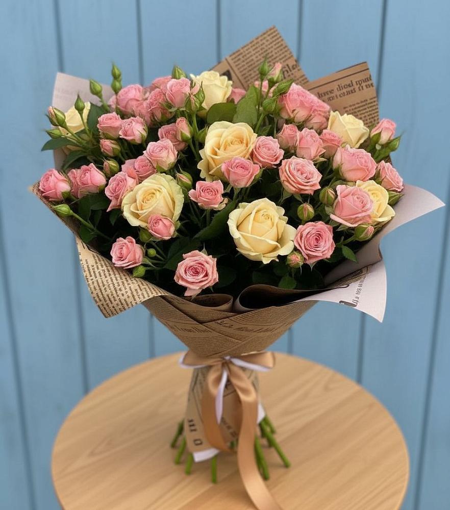 Букет цветов из: Розы в Коммунаре Курской области