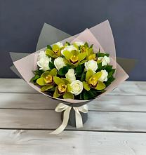 Букет цветов из:  Орхидеи и Розы в Коммунаре Курской области