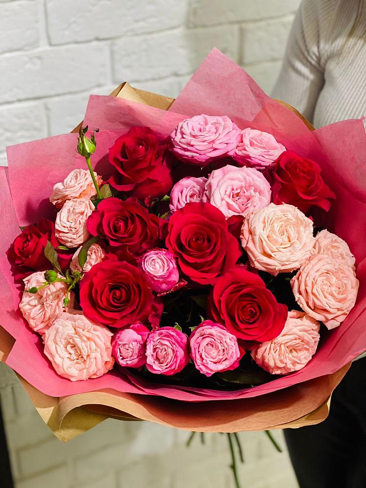 Букет цветов из: Розы в Коммунаре Курской области