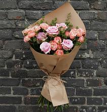 Букет цветов из:  Розы в Коммунаре Курской области