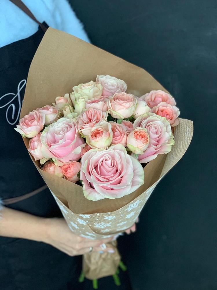 Букет цветов из: Хризантемы и Розы в Коммунаре Курской области