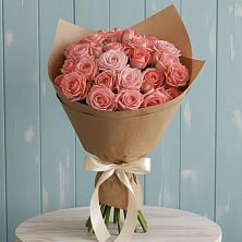 Букет цветов из:  Розы в Коммунаре Курской области