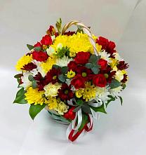 Цветочная композиция из Хризантемы и Розы в корзине в Коммунаре Курской области
