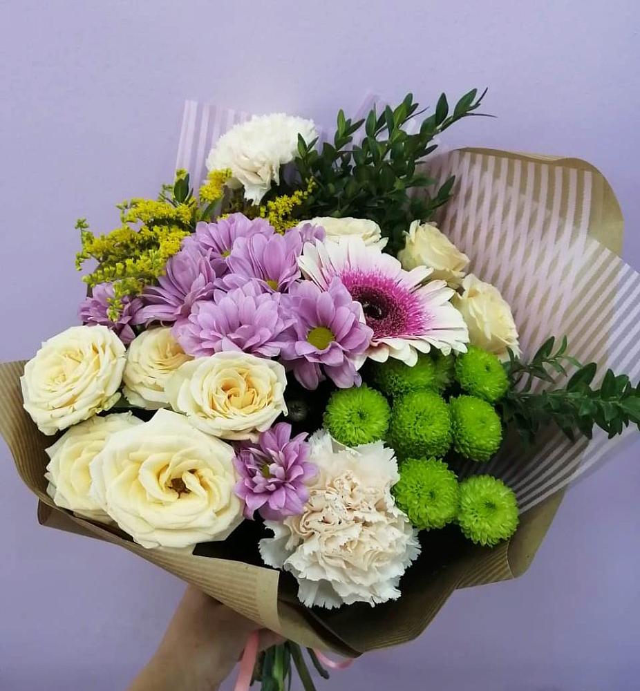 Букет цветов из: Хризантемы, Розы, Гвоздики и Герберы в Коммунаре Курской области