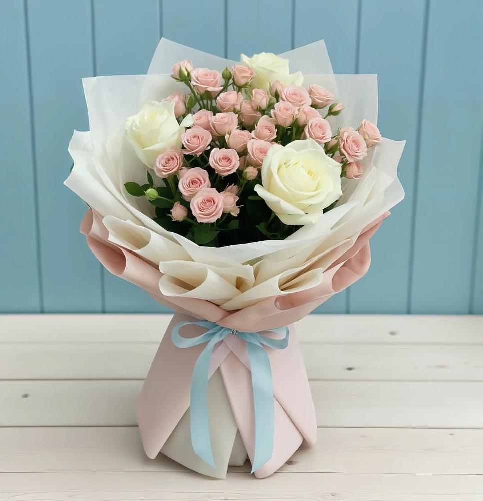 Букет цветов из: Розы в Коммунаре Курской области