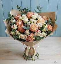 Букет цветов из:  Альстромерии и Розы в Коммунаре Курской области