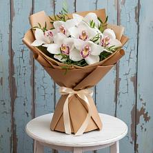 Букет цветов из:  Орхидеи и Розы в Коммунаре Курской области