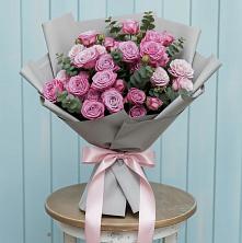 Букет цветов из:  Розы в Коммунаре Курской области