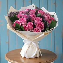 Букет цветов из:  Розы в Коммунаре Курской области
